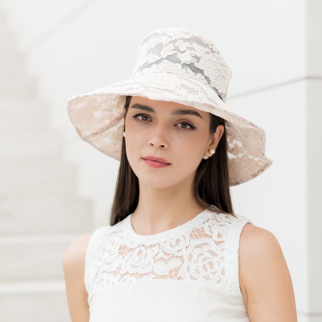 Madame Audrey Lace (White Rose)